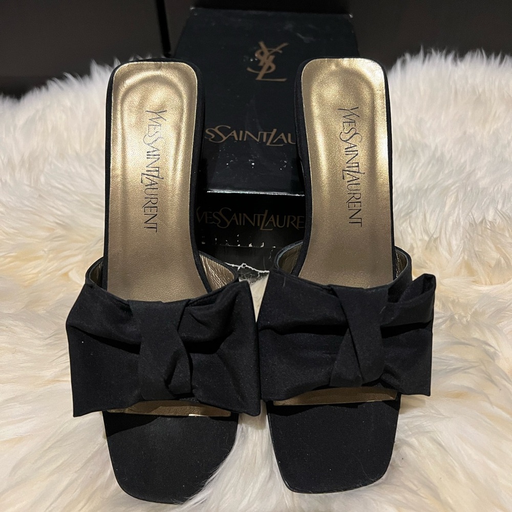 YSL Vintage heels size 7